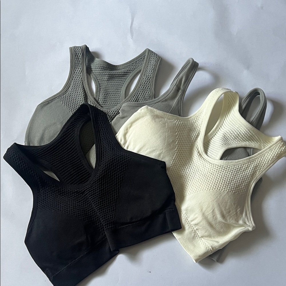 Seamless Racerback Sports Bra - Black, Gray, Ivory